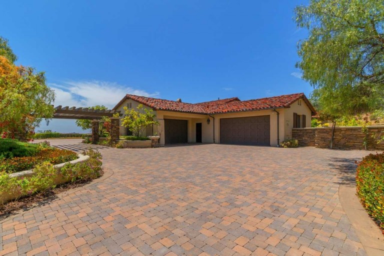 New Listing 8174 Caminito Santaluz W, San Diego, CA 92127 Home for