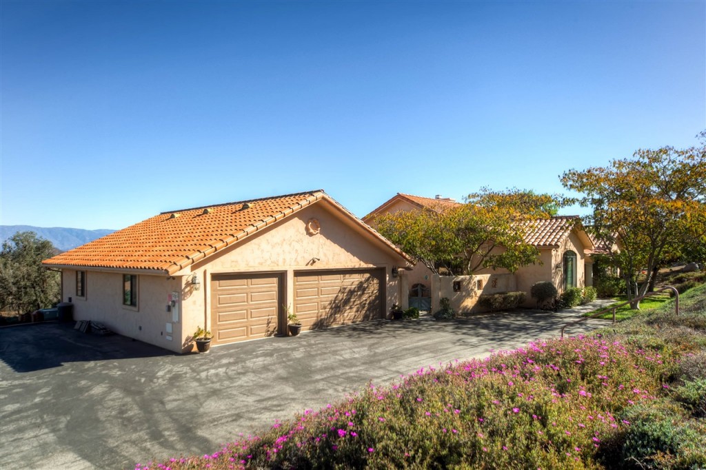 New Listing 9869 Cielo Vista, Escondido, CA 92026 Home for Sale